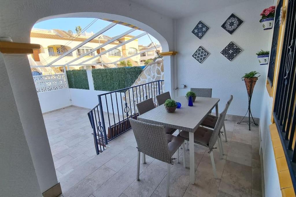 Apartamento Cruz Lägenhet Santa Pola Exteriör bild