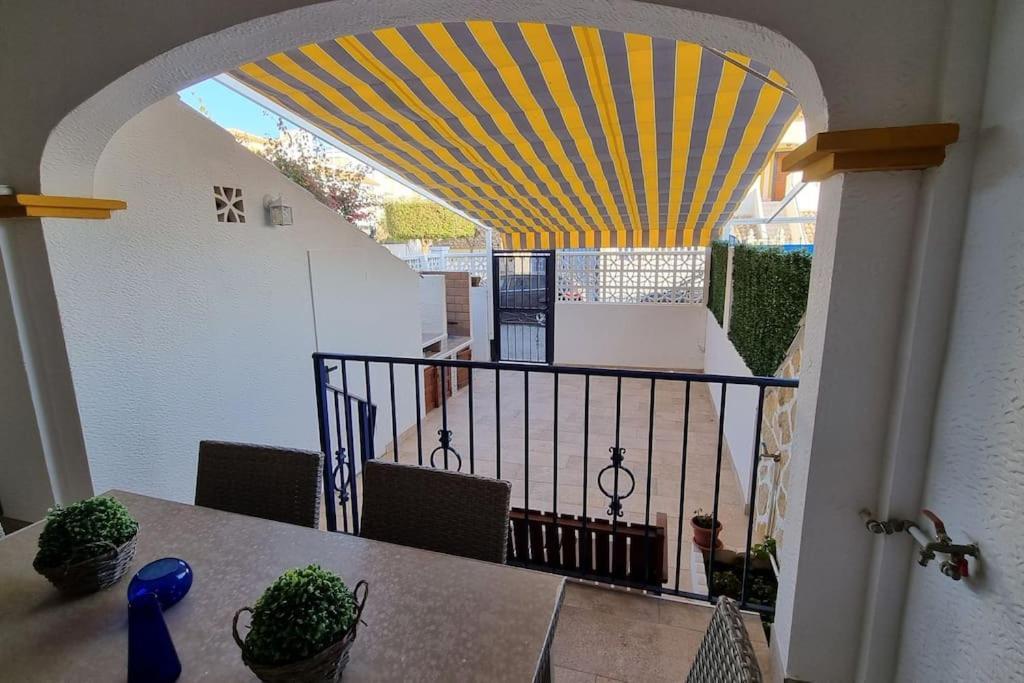 Apartamento Cruz Lägenhet Santa Pola Exteriör bild