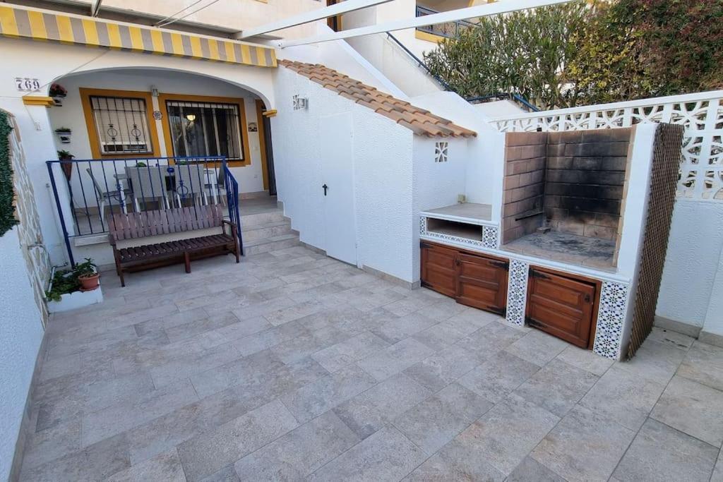 Apartamento Cruz Lägenhet Santa Pola Exteriör bild